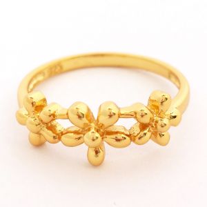 Yesterday Today Tomorrow Flower Ring - Yellow Gold